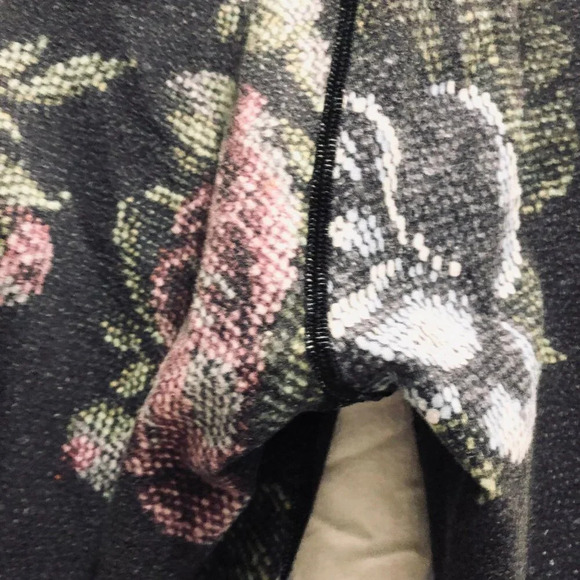 Lululemon Leggings  Floral Pattern - Picture 11 of 14